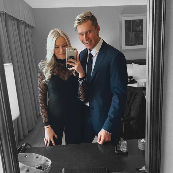 Meet your Posher, Kelcey - Picture 1 of 1